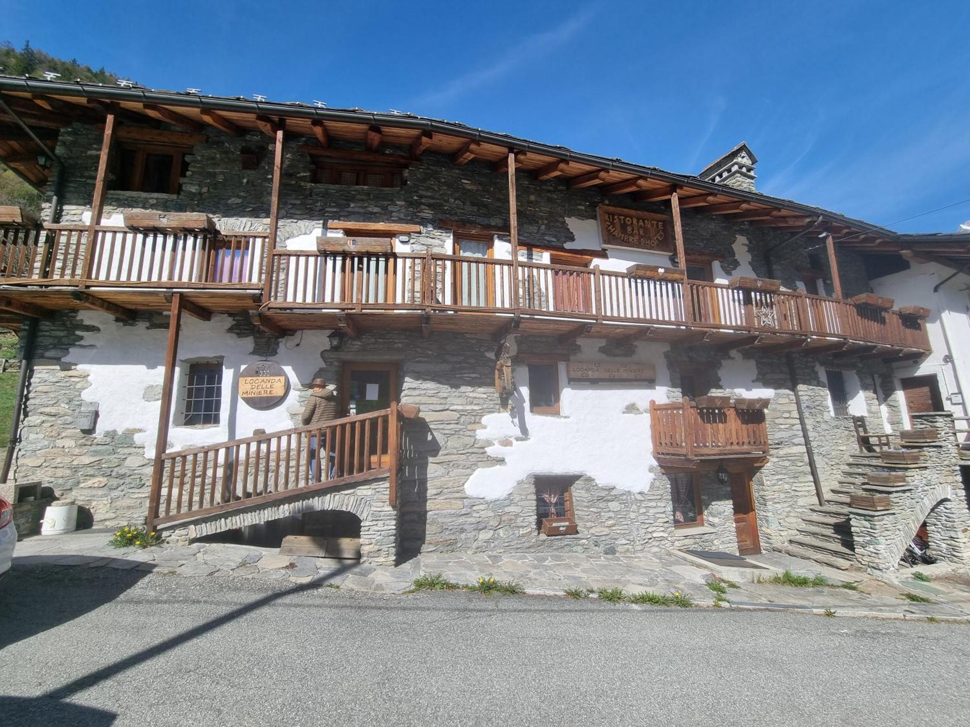 Hotel La Mine D'Antan Ollomont Exterior foto